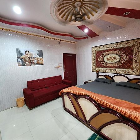 Hotel Shri Durga Baripada Kültér fotó